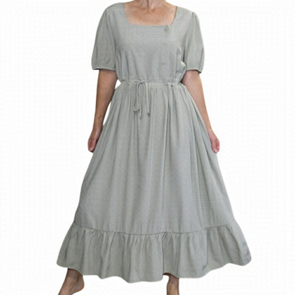 Dazy Dresses & Skirts - Midi dress Squared neckline soft green color puff sleeves DAZY Size M